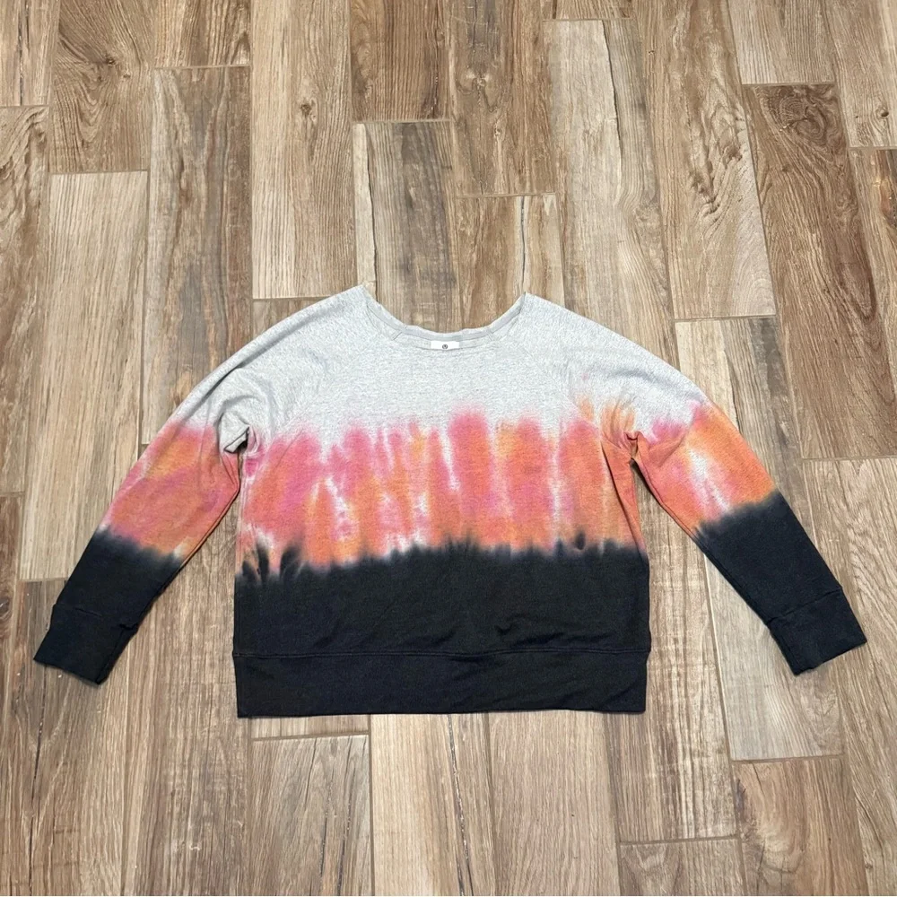 Sundry Gradient Ombré Multicolor Tie-Dye Sweatshirt